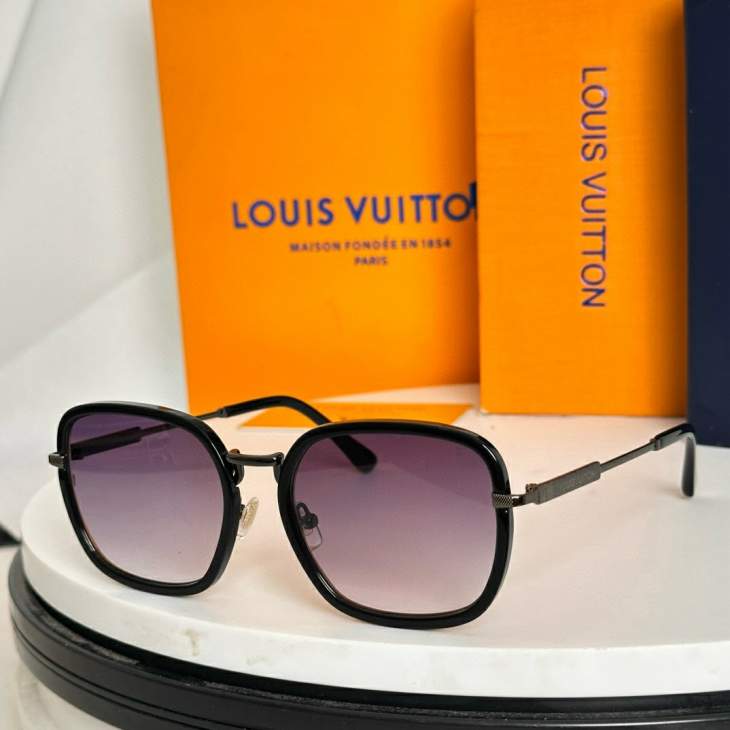 Picture of Louis Vuitton Sunglasses _SKUfw76366588fw
